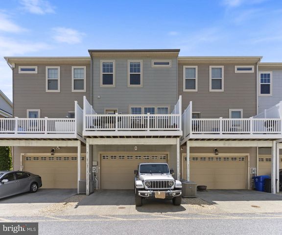 9781 KILT PL, Waldorf, MD 20601