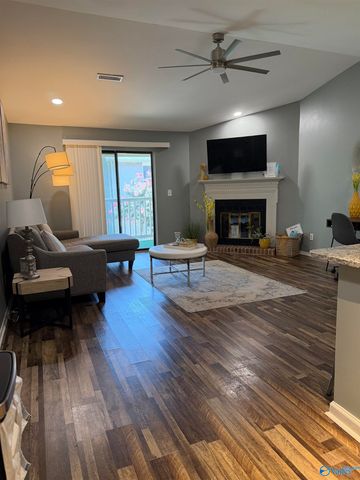 6622 Willow Pointe Drive NW D, Huntsville, AL 35806