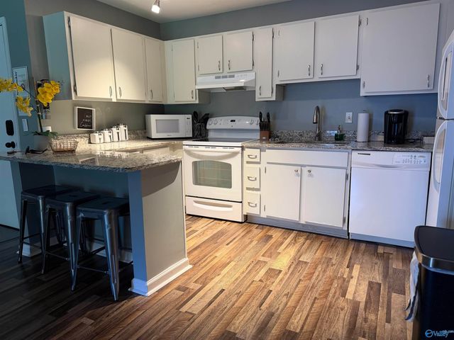 6622 Willow Pointe Drive NW D, Huntsville, AL 35806