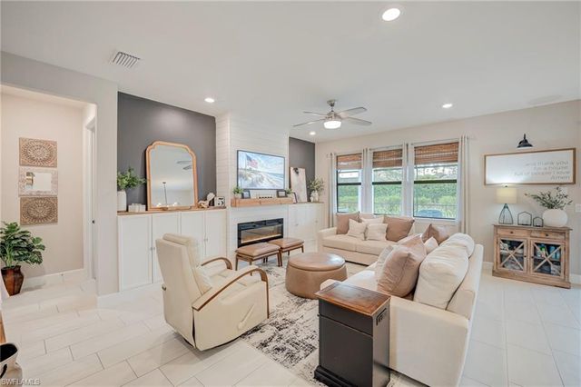 9022 Slade TER, Fort Myers, FL 33967