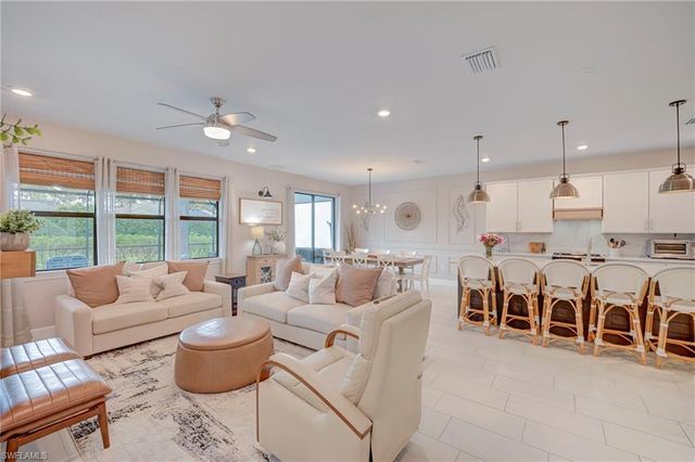 9022 Slade TER, Fort Myers, FL 33967