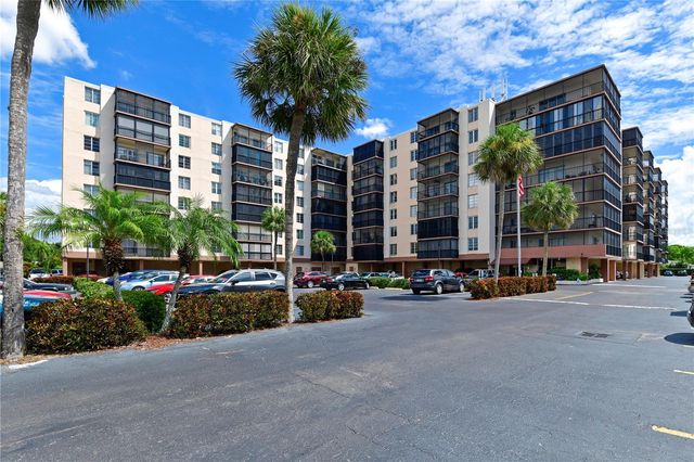 2901 26TH STREET W 320, Bradenton, FL 34205