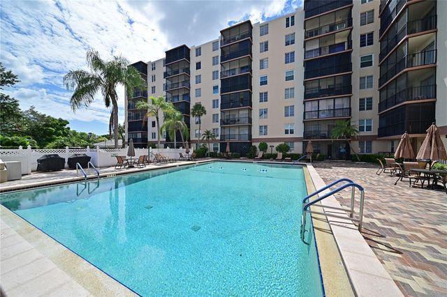 2901 26TH STREET W 320, Bradenton, FL 34205