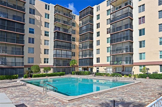 2901 26TH STREET W 320, Bradenton, FL 34205