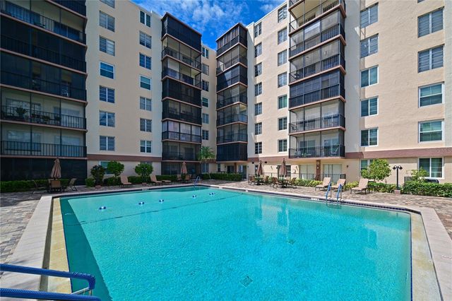 2901 26TH STREET W 320, Bradenton, FL 34205