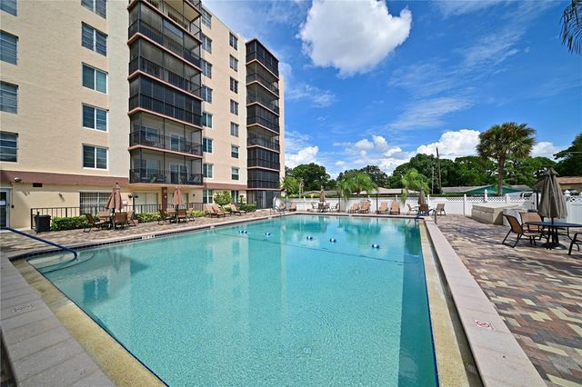 2901 26TH STREET W 320, Bradenton, FL 34205