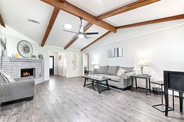 2205 Mayfield Circle, Corinth, TX 76208