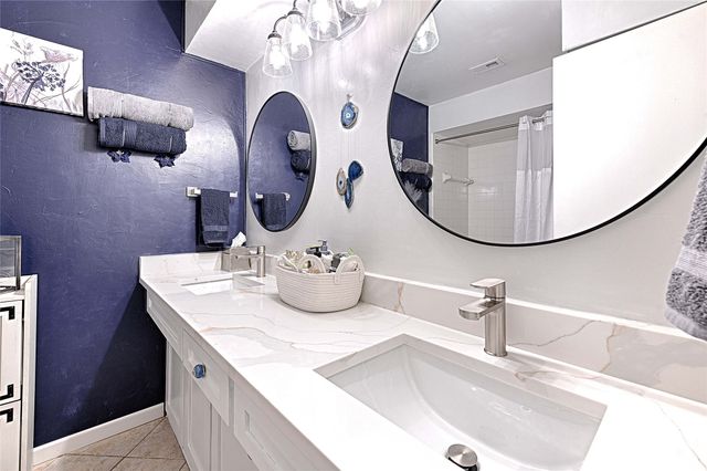 2205 Mayfield Circle, Corinth, TX 76208