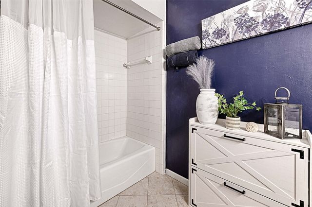 2205 Mayfield Circle, Corinth, TX 76208