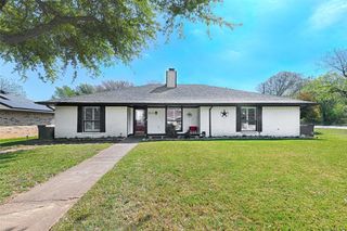 2205 Mayfield Circle, Corinth, TX 76208