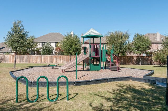 10008 Pyrite Drive, Fort Worth, TX 76131
