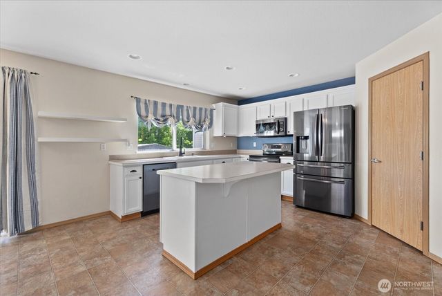 11820 126th Street Ct E, Puyallup, WA 98374