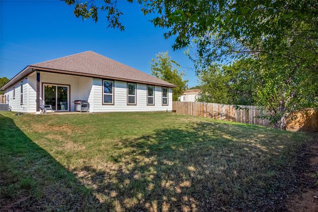 2303 Pedernales Court, Granbury, TX 76048
