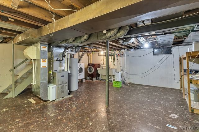 244 Hamilton Drive, Amherst, NY 14226