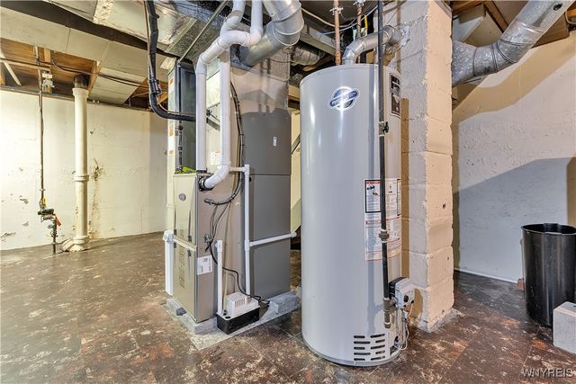 244 Hamilton Drive, Amherst, NY 14226