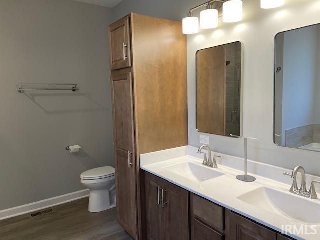 9504 W Tradition Drive, Yorktown, IN 47396