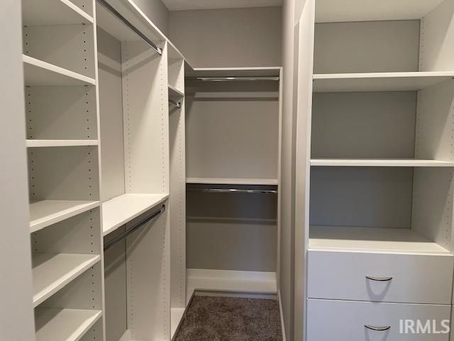 9504 W Tradition Drive, Yorktown, IN 47396