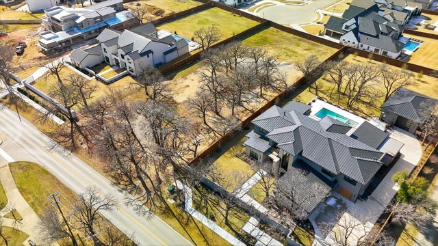 320 Shady Oaks Drive, Southlake, TX 76092