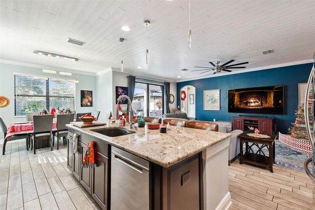 18779 DEER TRACKS LOOP, Lutz, FL 33558