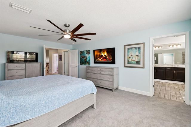 18779 DEER TRACKS LOOP, Lutz, FL 33558