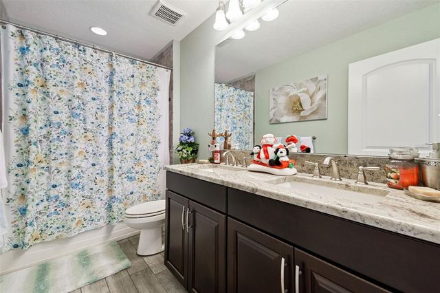 18779 DEER TRACKS LOOP, Lutz, FL 33558