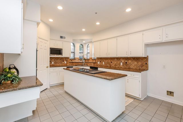 5103 Westerham Place, Houston, TX 77069