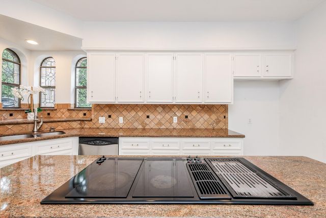 5103 Westerham Place, Houston, TX 77069