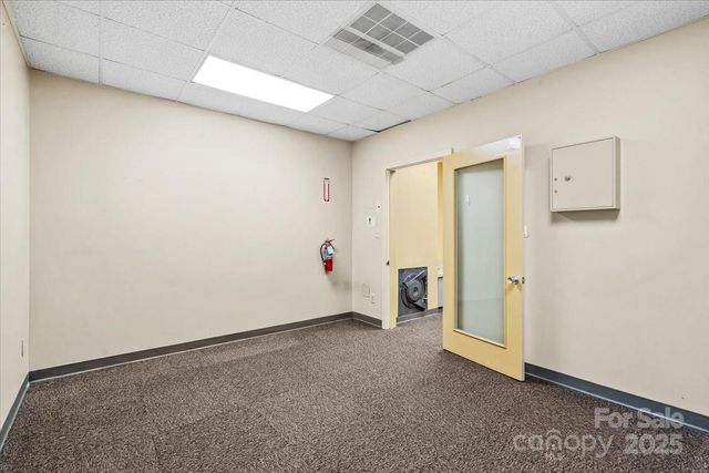 704 N Cannon Boulevard, Kannapolis, NC 28083