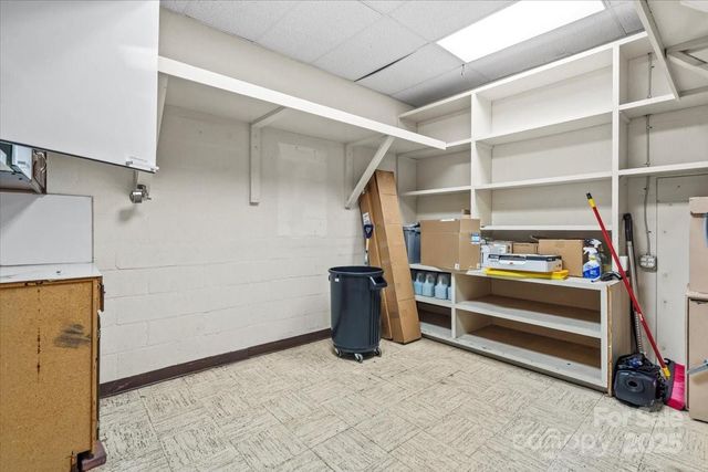 704 N Cannon Boulevard, Kannapolis, NC 28083