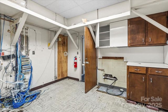 704 N Cannon Boulevard, Kannapolis, NC 28083