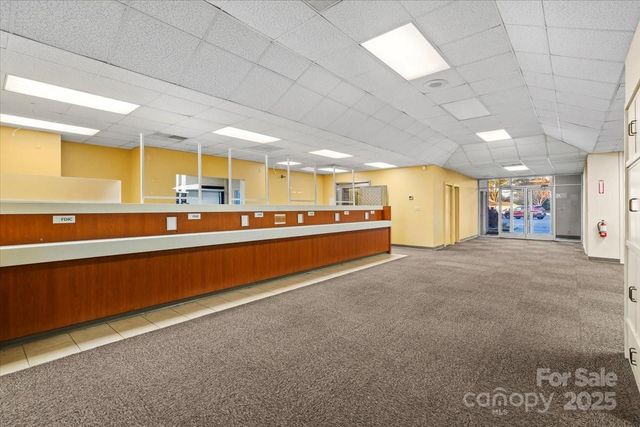 704 N Cannon Boulevard, Kannapolis, NC 28083