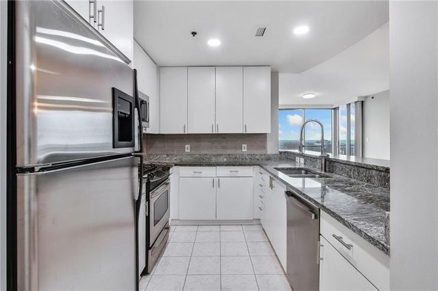 3338 Peachtree Road NE 2401, Atlanta, GA 30326