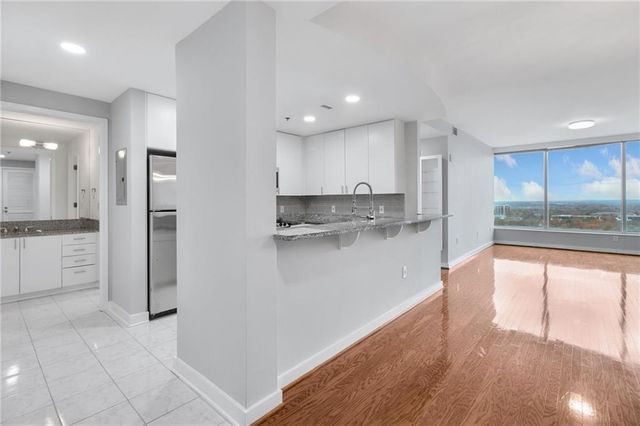 3338 Peachtree Road NE 2401, Atlanta, GA 30326