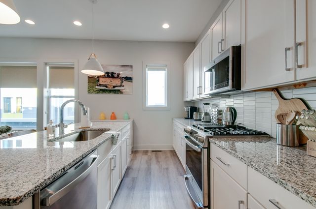 1122 Harmony Way, Nashville, TN 37207