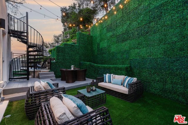 4110 Vanetta Place, Studio City (los Angeles), CA 91604