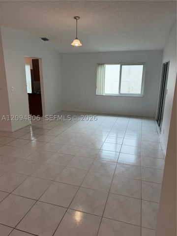 33 Bentwater Cir, Boynton Beach, FL 33426