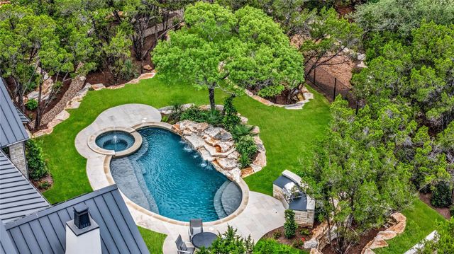 4300 Amarra DR 6, Austin, TX 78735
