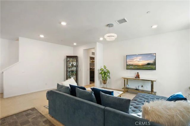 5604 Altamura Way 10, Fontana, CA 92336