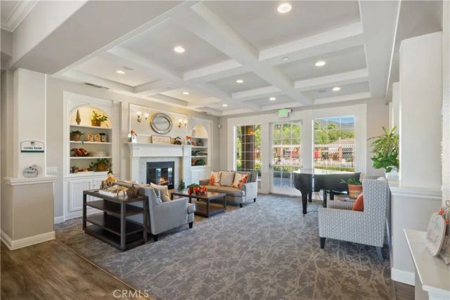 5604 Altamura Way 10, Fontana, CA 92336