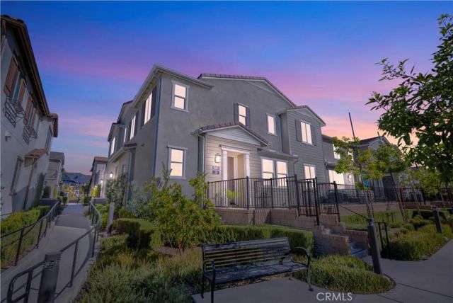 5604 Altamura Way 10, Fontana, CA 92336