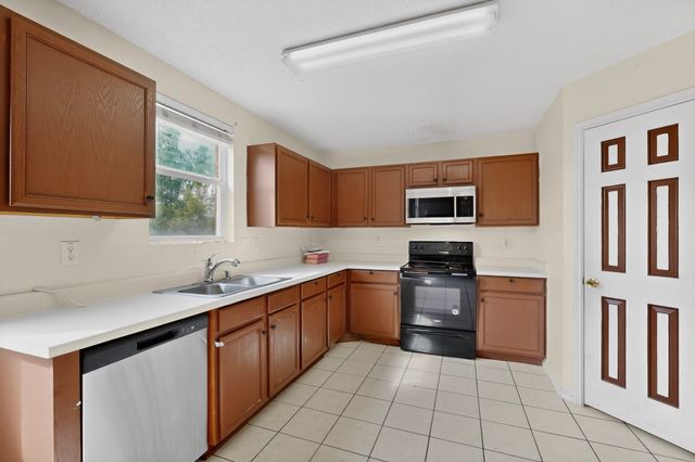 602 Flooded Gum Street, Arlington, TX 76002