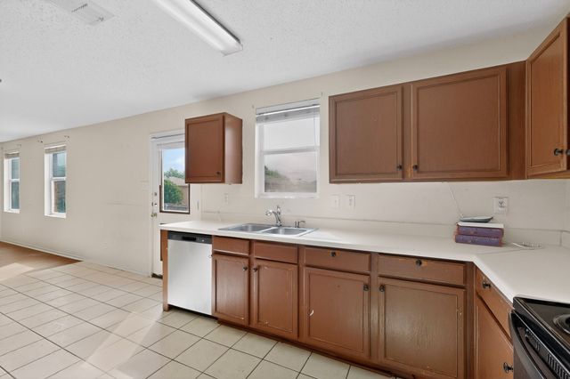 602 Flooded Gum Street, Arlington, TX 76002