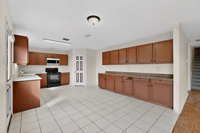 602 Flooded Gum Street, Arlington, TX 76002