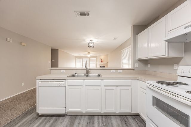 2831 Grandview Drive, Grand Prairie, TX 75052