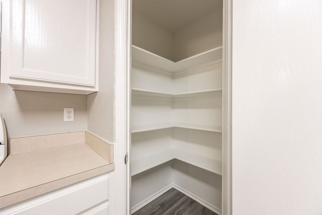 2831 Grandview Drive, Grand Prairie, TX 75052