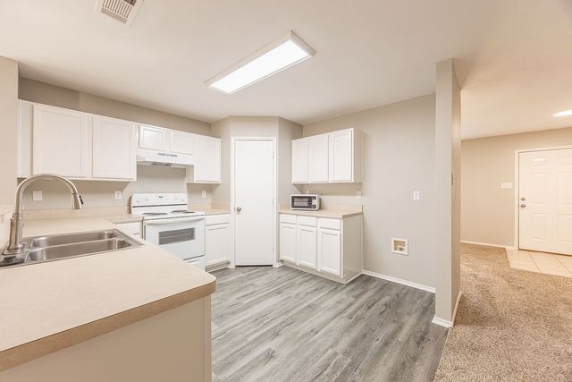 2831 Grandview Drive, Grand Prairie, TX 75052