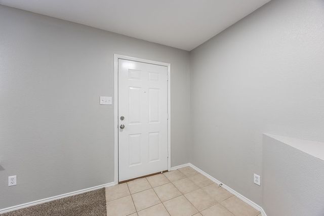 2831 Grandview Drive, Grand Prairie, TX 75052