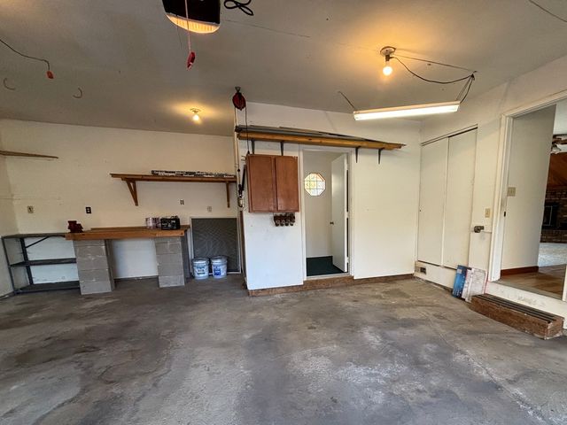 2109 Mallard Drive, Mahomet, IL 61853