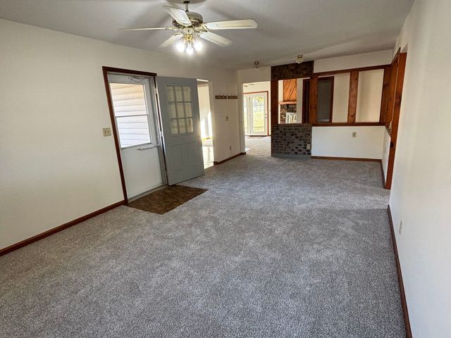 2109 Mallard Drive, Mahomet, IL 61853