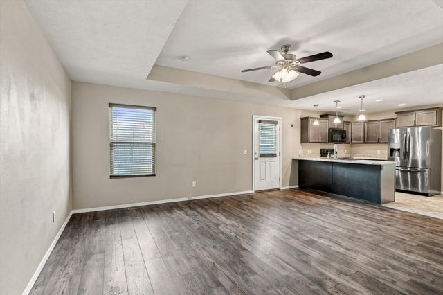 571 W Grace Street, Republic, MO 65738